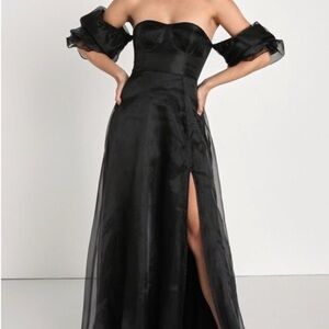 Lulu's Black Strapless Gown with Slit NWT